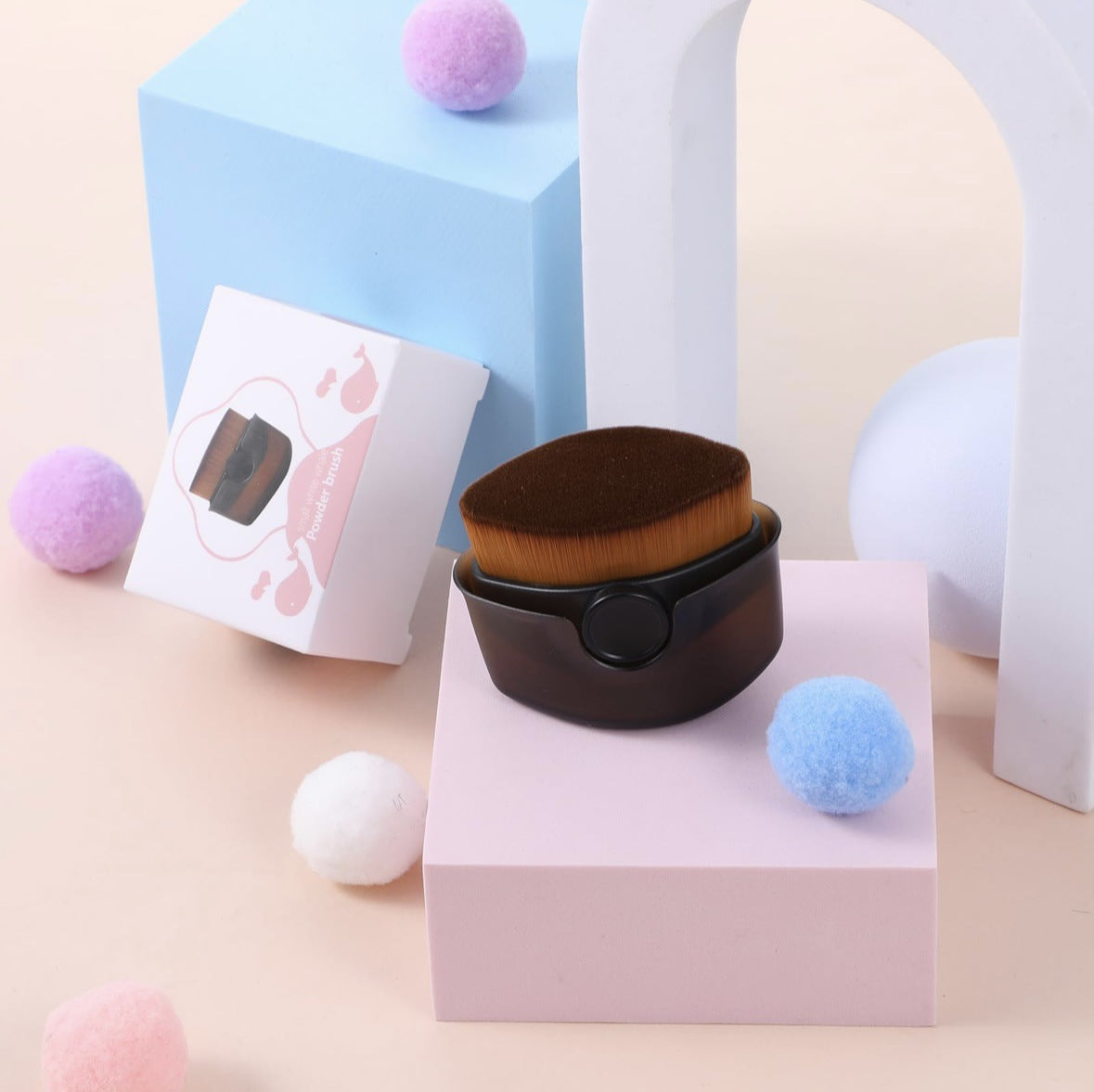 Professional liquid foundation brush, traceless foundation brush, creates a nude makeup effect that is light and does not leave traces, fixed makeup brush combination, meets daily needs